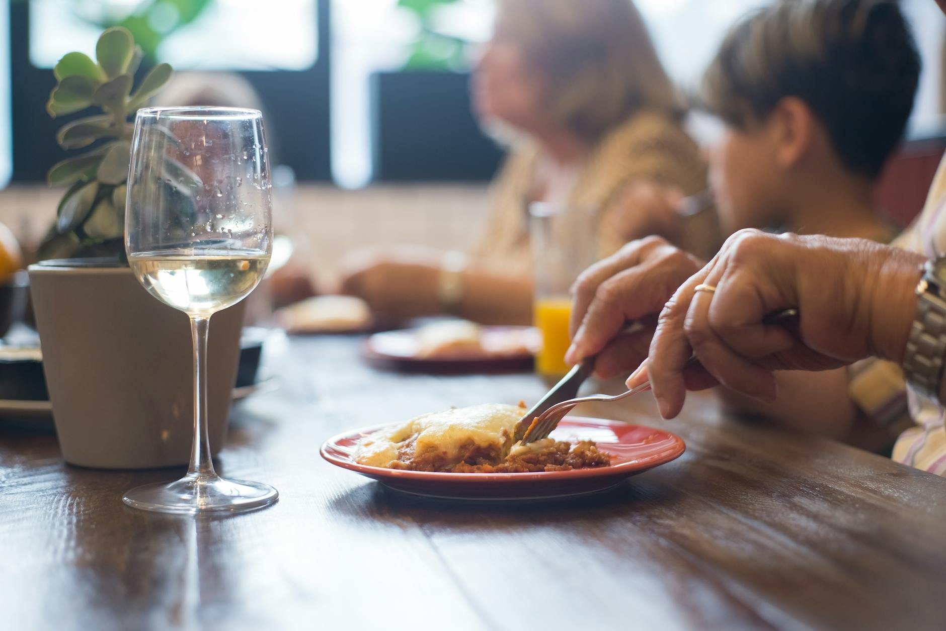 A sevillanos family sunday lunch — photo by Kampus Production via Pexels