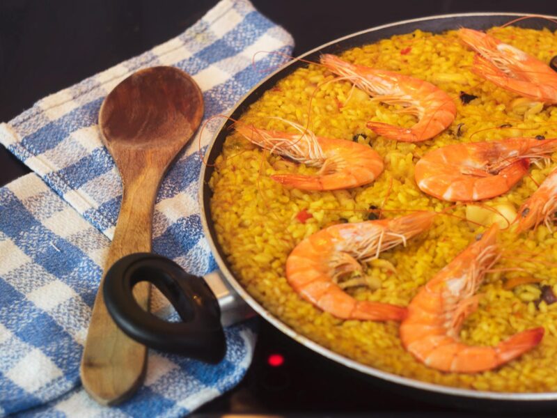 How to Cook Valencian Paella the Right Way