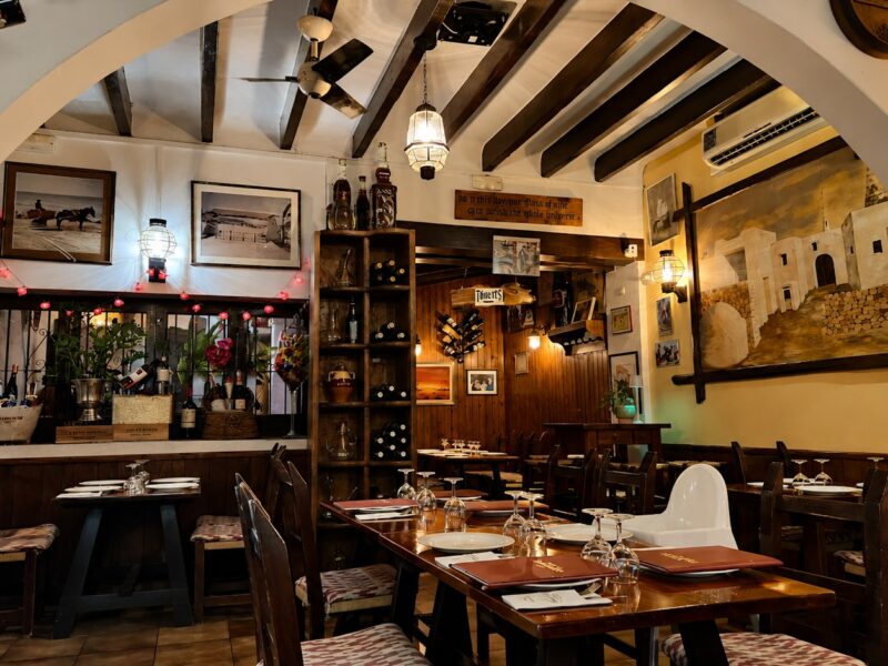 Where to Eat Authentic Spanish Tapas in Santa Eulària, Ibiza: Restaurante Rincón de Pepe
