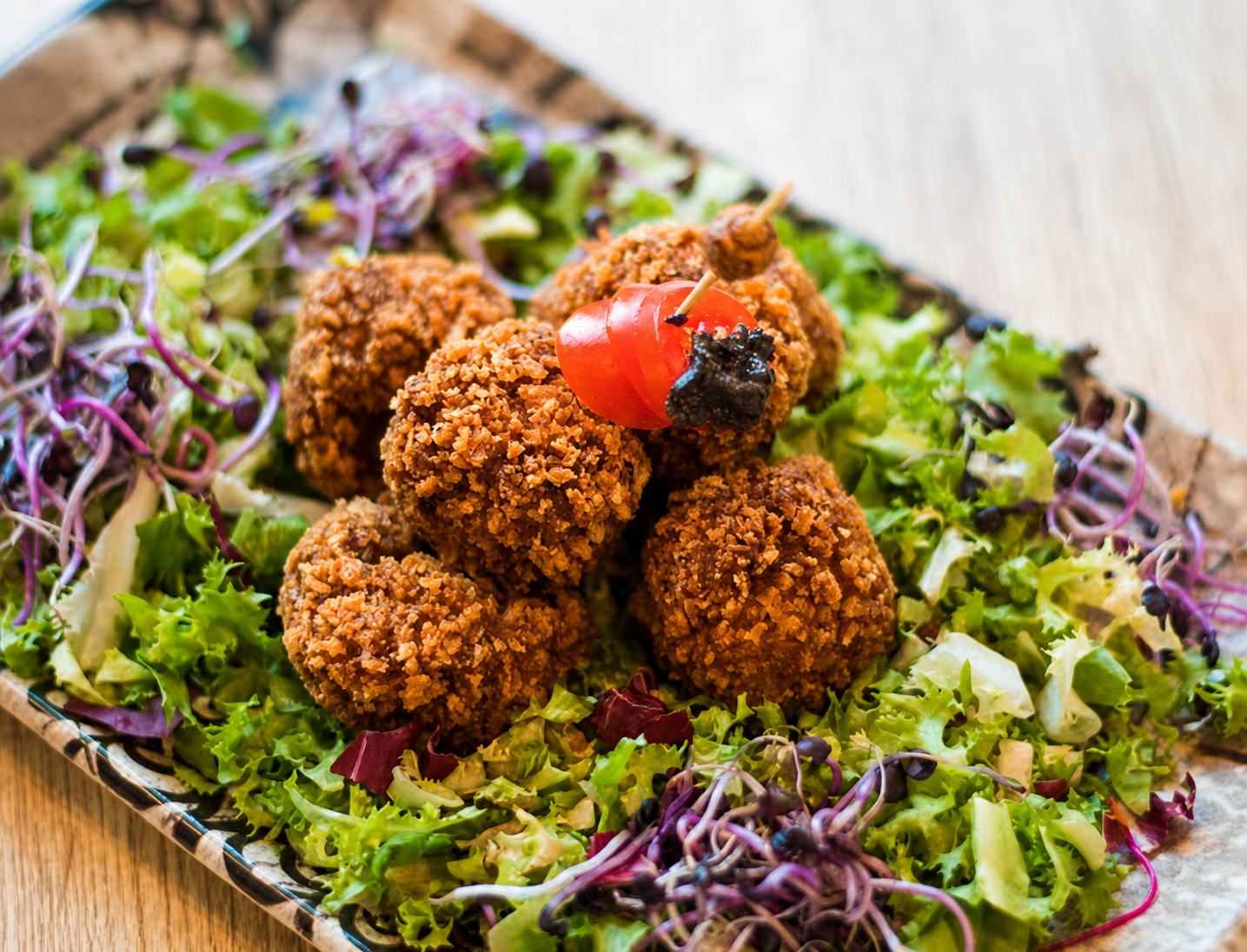 Restaurant in San Antonio Ibiza: Jungle Bistro Guide 2026